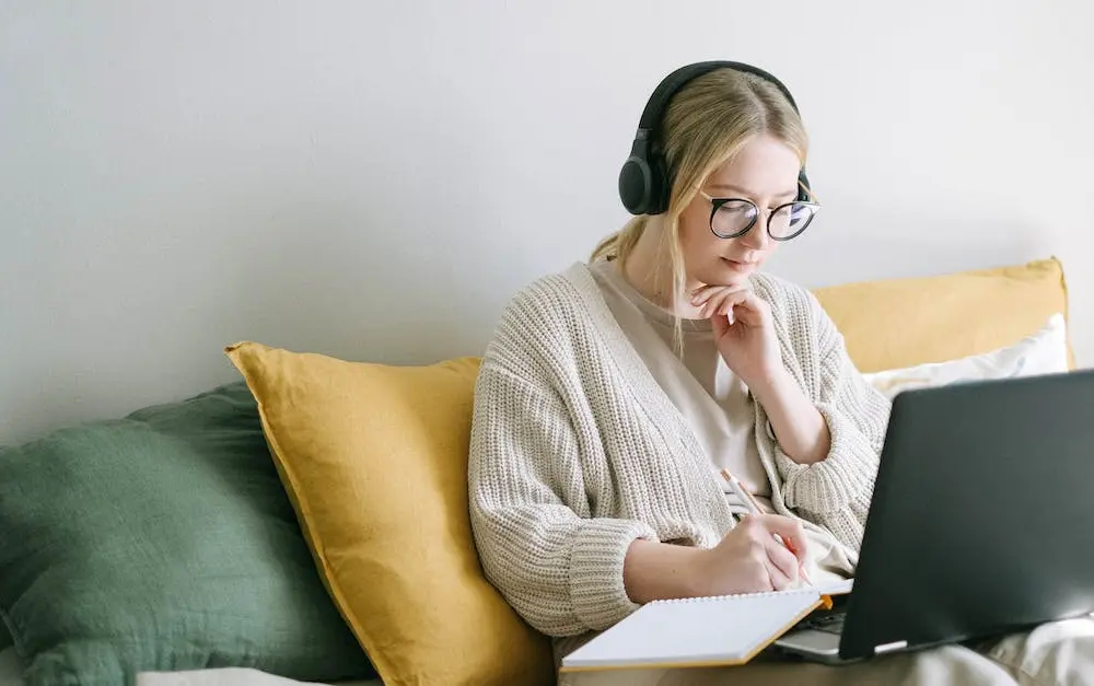  Audiobooki - jak słuchać książek mówionych na telefonie i nie tylko?