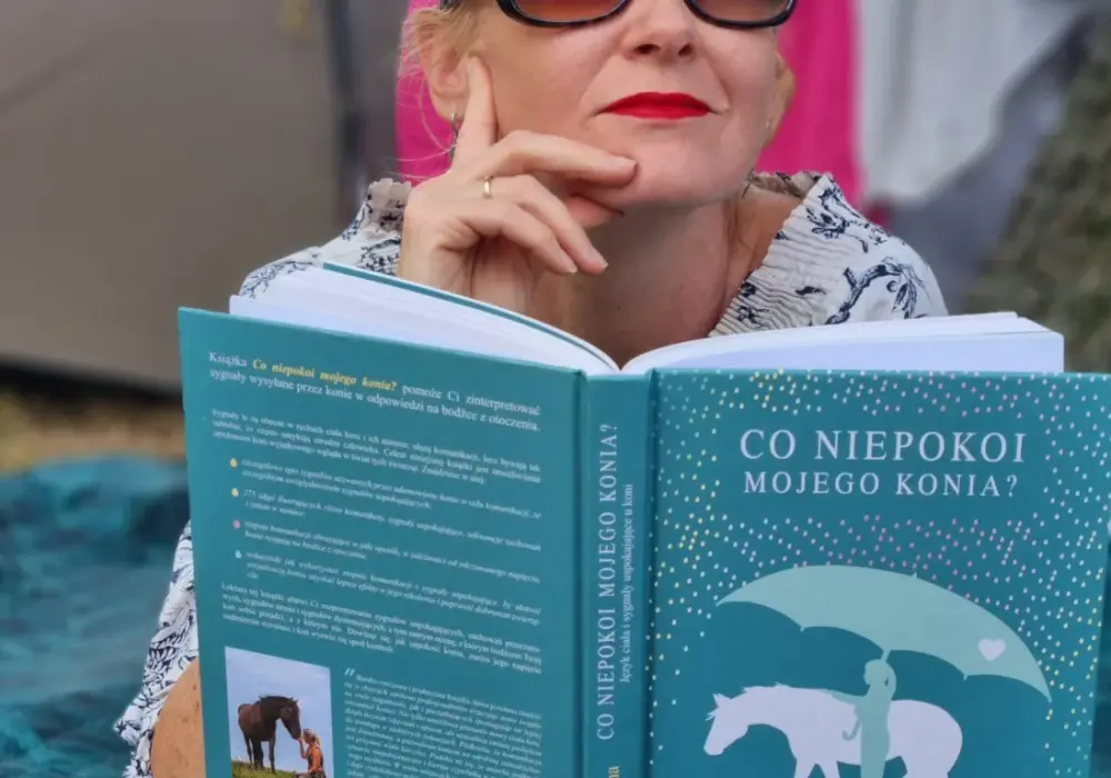 Rącze konie: recenzja, analiza i dlaczego wciąż porusza?