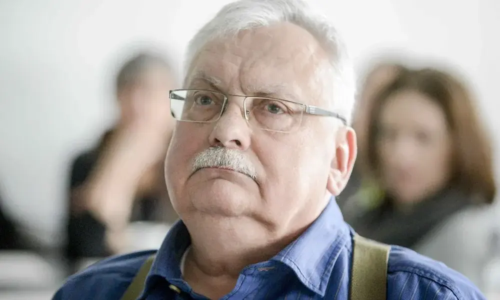Poznaj prawdziwego autora książki Wiedźmin - fascynująca historia pisarza