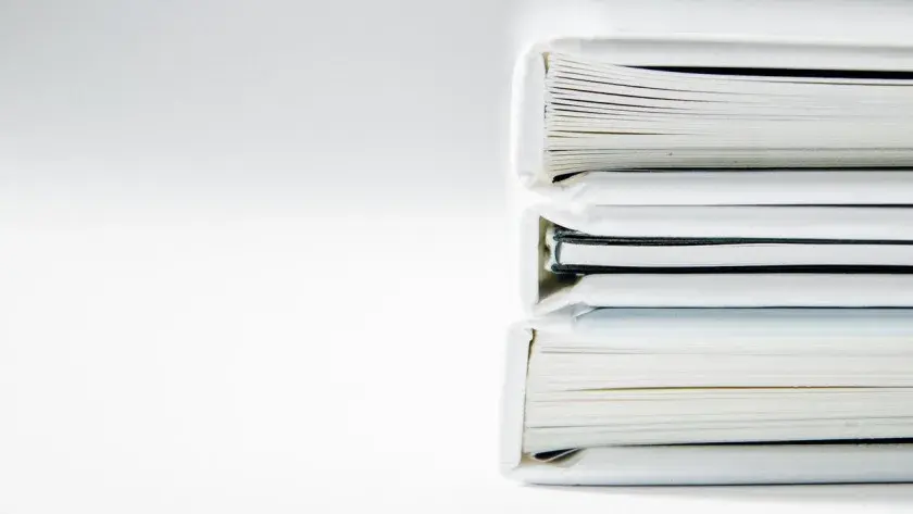 Legalne źródła książek online: Bezpieczne sposoby ściągania ebooków bez ryzyka