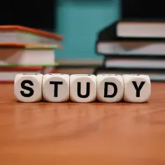 Esej na maturze: Przykłady literackie, które gwarantują sukces!