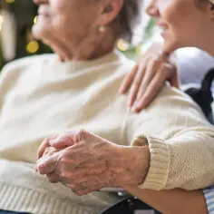 Życiowe żale seniorów: Czego ludzie naprawdę żałują na starość?